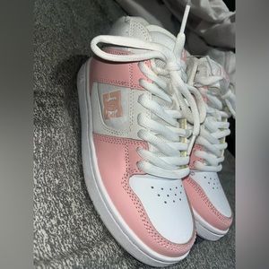 DC womens sneakers size 6